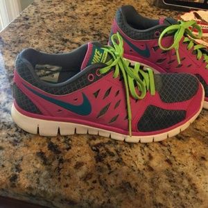 Women's Size 8 1/2 Nike Flex run